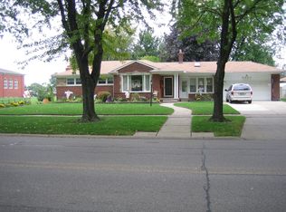 9920 Reeck Rd, Allen Park, MI 48101