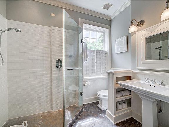 4th image of 2836 78th Ave SE Unit 105