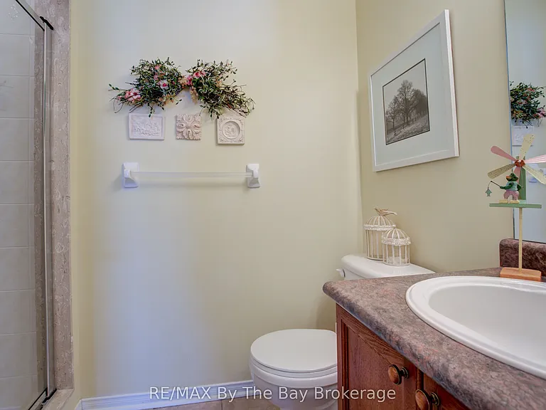 32 Green Briar Dr — Photo 16