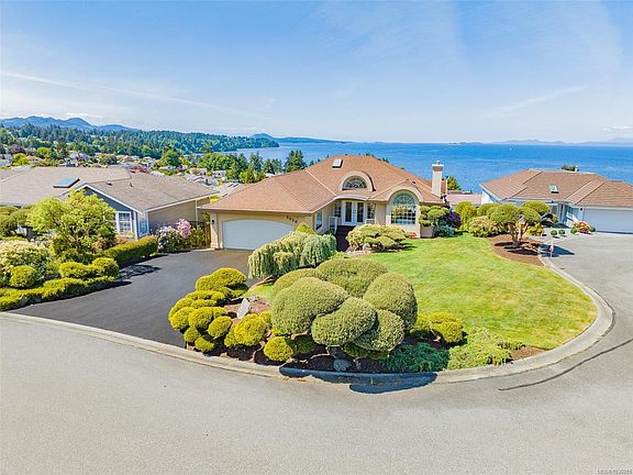 2nd image of 5056 Vista View Cres