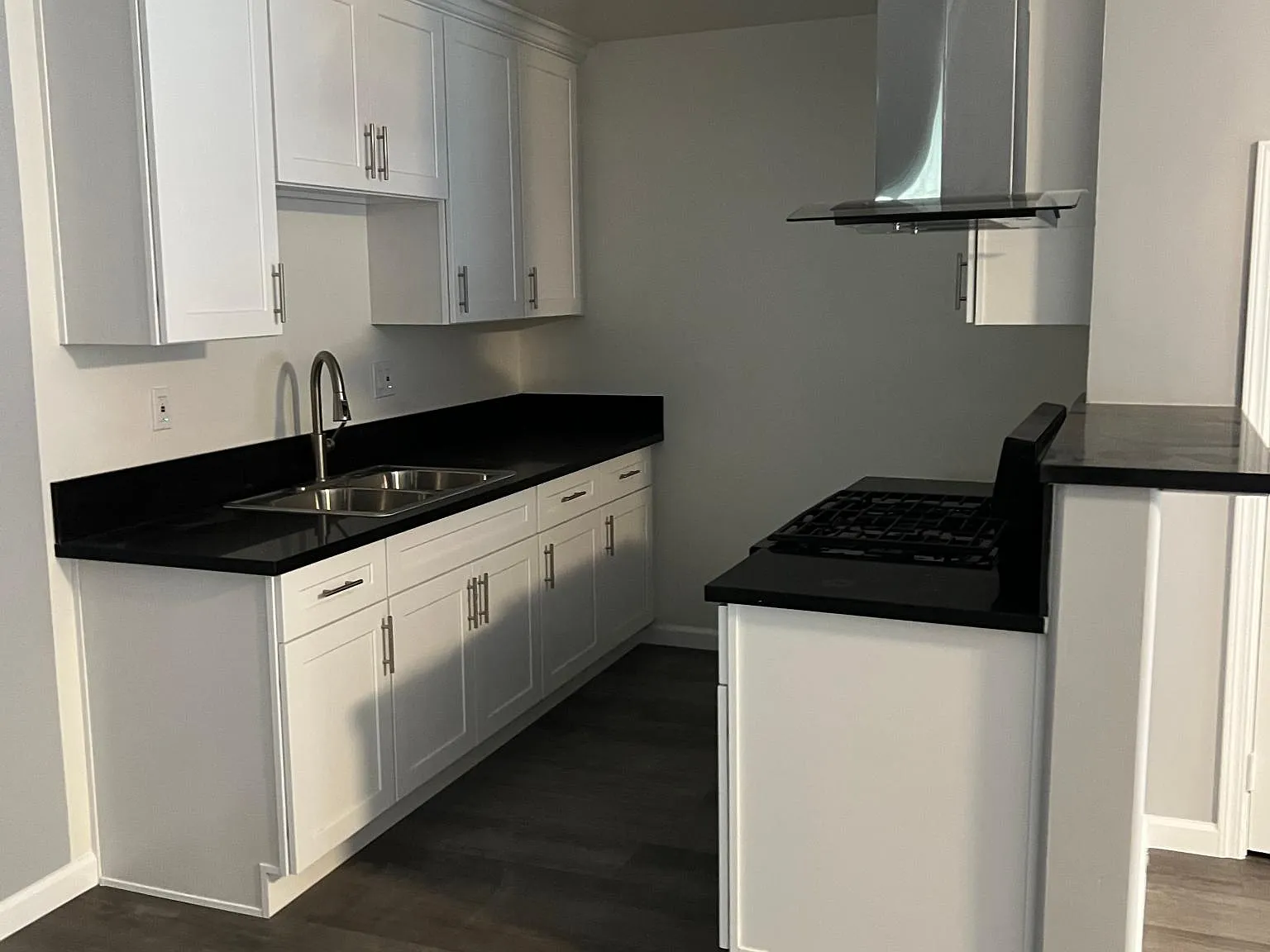 711 N Avenue 65 — Photo 2
