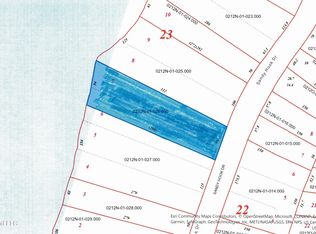 561 Sandy Hook Dr, Pass Christian, MS 39571