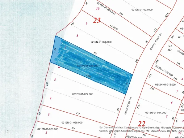 561 Sandy Hook Dr, Pass Christian, MS 39571