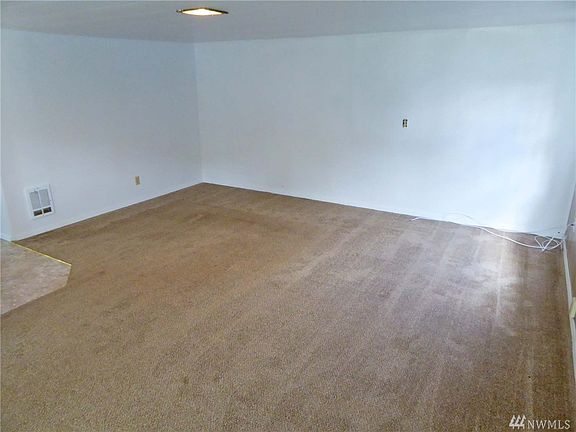 2nd image of 505 Roosevelt Dr