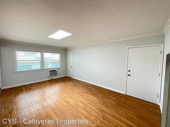3rd image of 3131 Bagley Ave APT 6