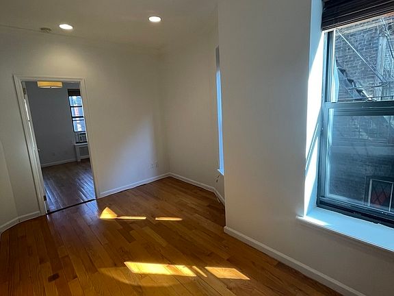 2nd image of 403 W 48th St APT 3D