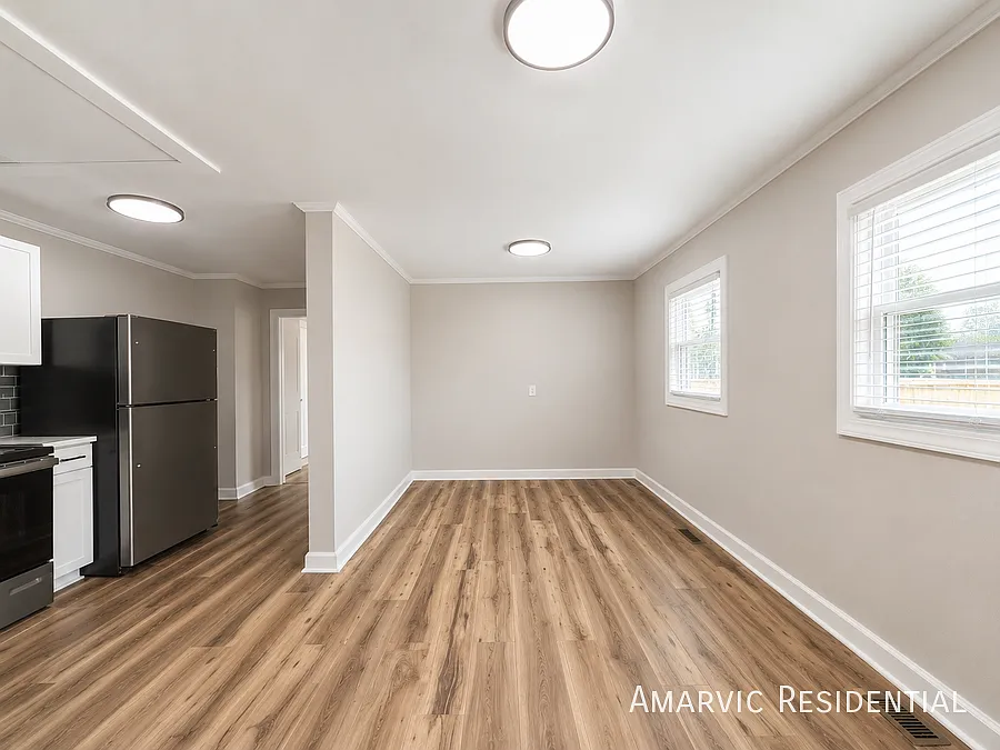 2 bed, 1156 sqft, $1,295 — Photo 3