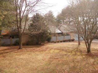 115 Lake Ln, Winchester, TN 37398