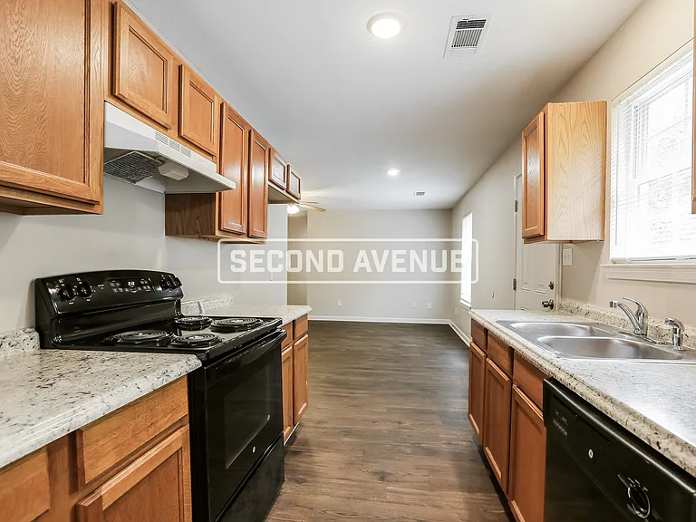 1451 Pine Haskell Dr — Photo 3