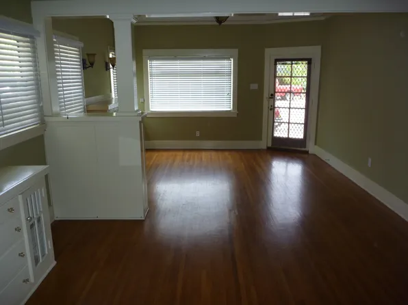 381 1/2 N Redondo Ave, Long Beach, CA 90814