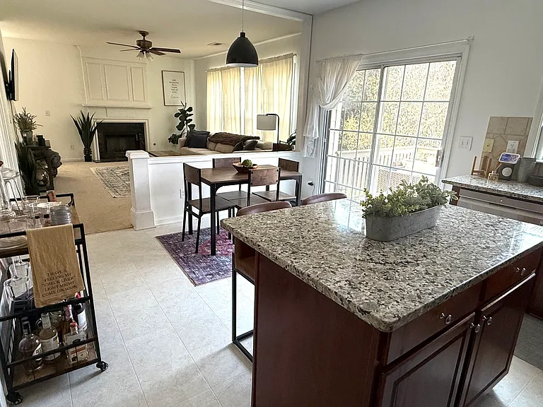 612 Friars Head Ct — Photo 7