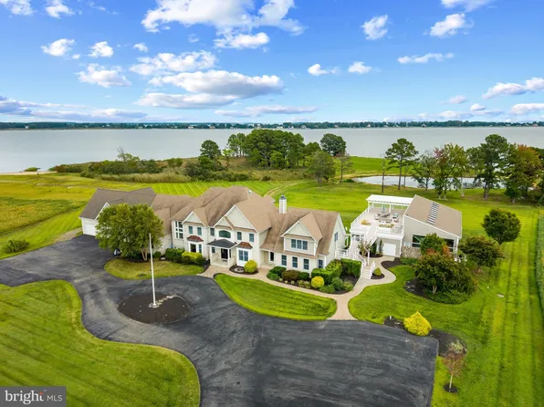 450 Seascape Ln, Stevensville, MD 21666