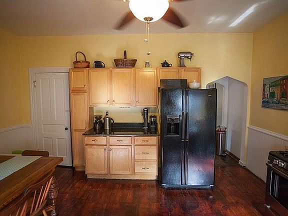 5th image of 235 Edmond St