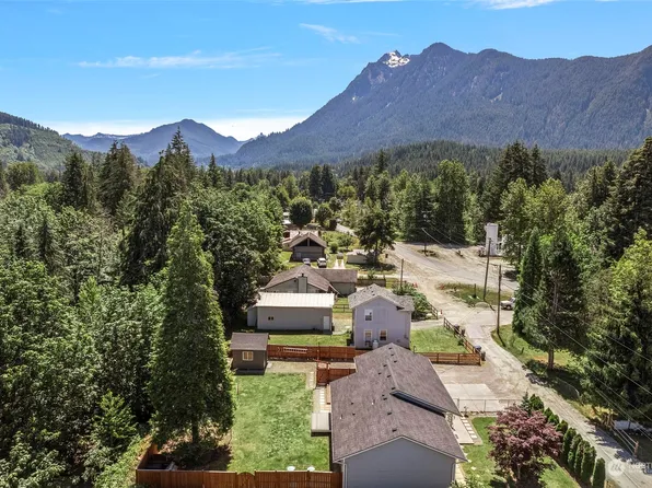 702 Clear Creek Road, Darrington, WA 98241