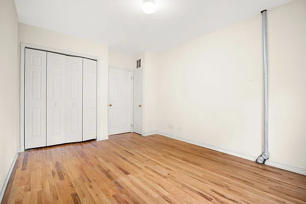 Rented by Cooper & Cooper Real Estate | media 4