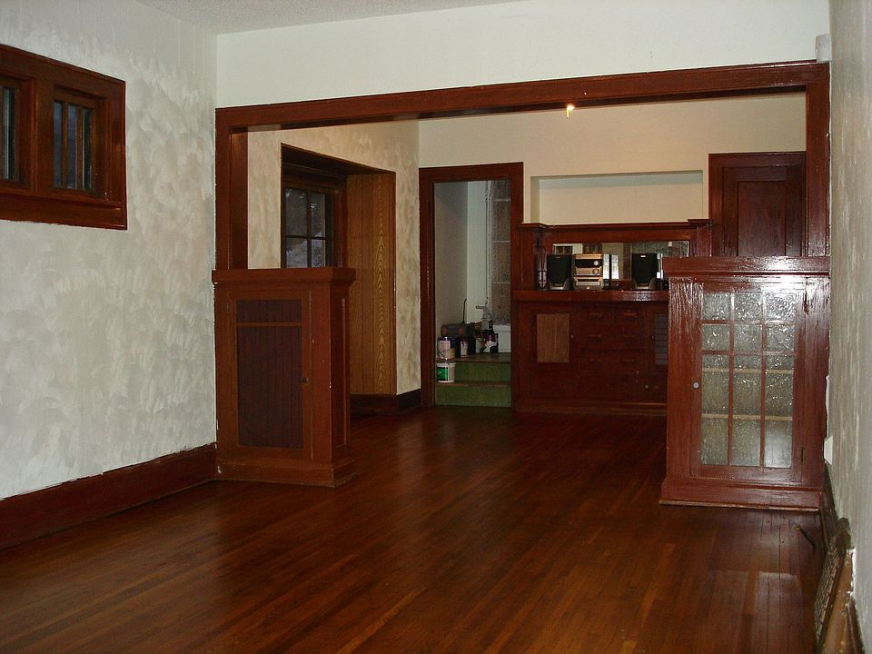 2nd image of 3235 Oliver Ave N