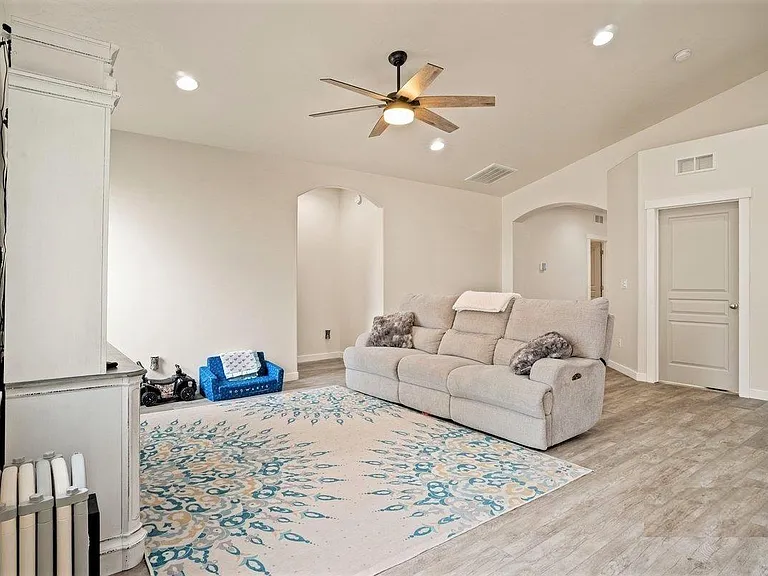 5116 Dynasty Ave — Photo 5