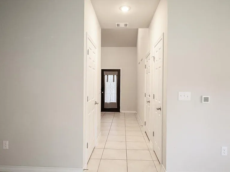 7403 Albany Dr — Photo 5