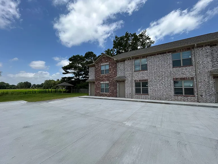 903 Martin Luther King Jr Dr — Photo 23