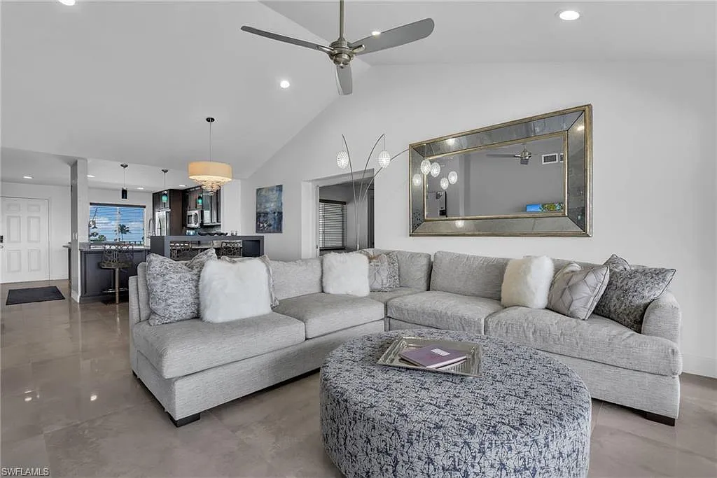3 bed, 2.0 bath, 1248 sqft, $11,000 — Photo 1