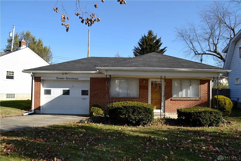 2021 Ewalt Ave photo 1