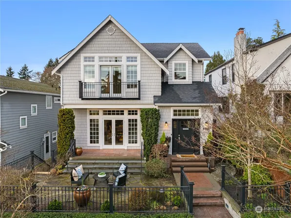 4516 NE 38th Street, Seattle, WA 98105