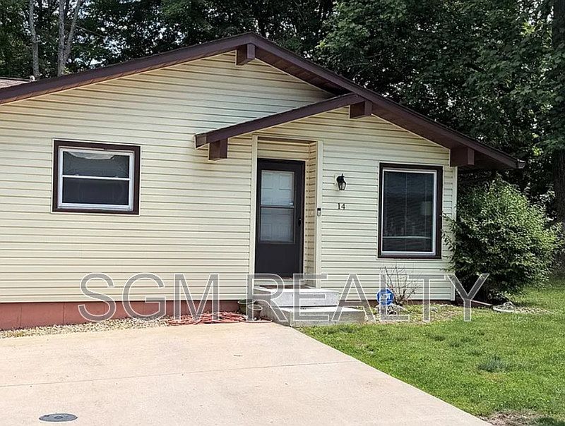 1st image of 14 Saddlewood Ln