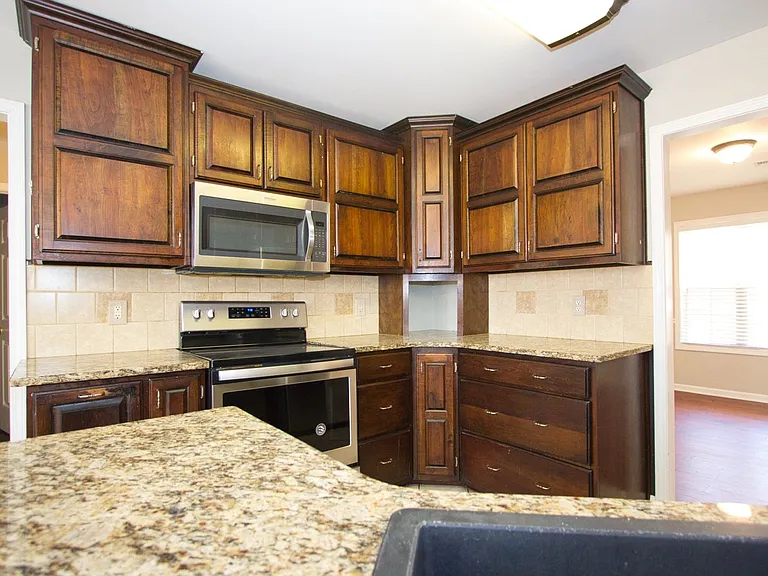 585 Chapel Walk Ln — Photo 15