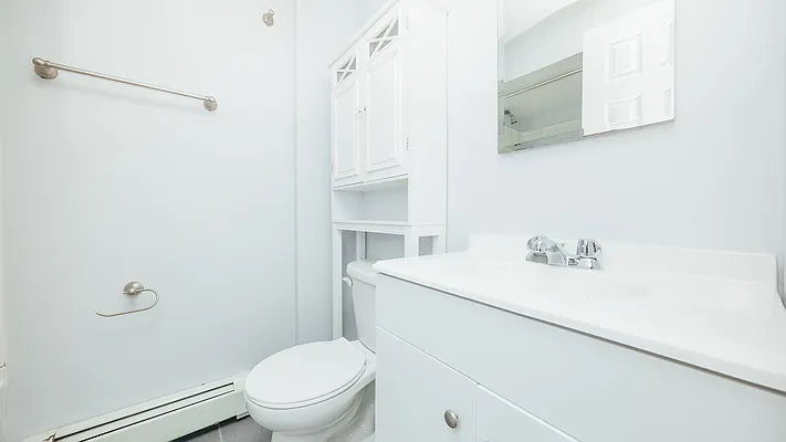 Rented by Compass | media 23