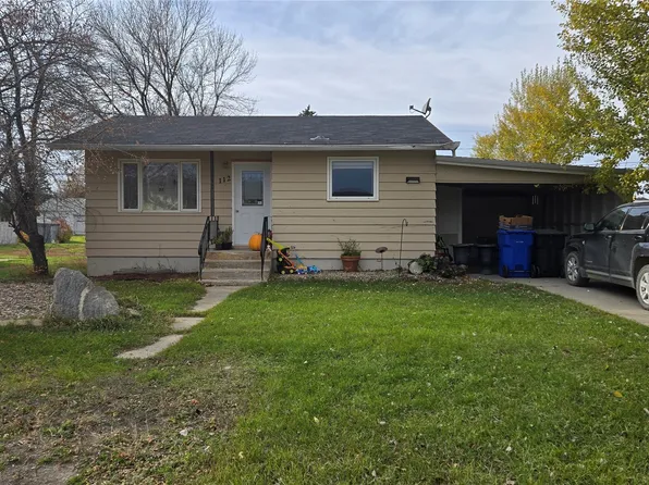 112 4th Street E, Carnduff, SK S0C 0S0