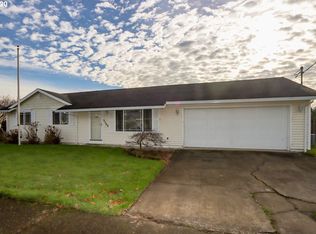 3509 Walnut Ln, Tillamook, OR 97141