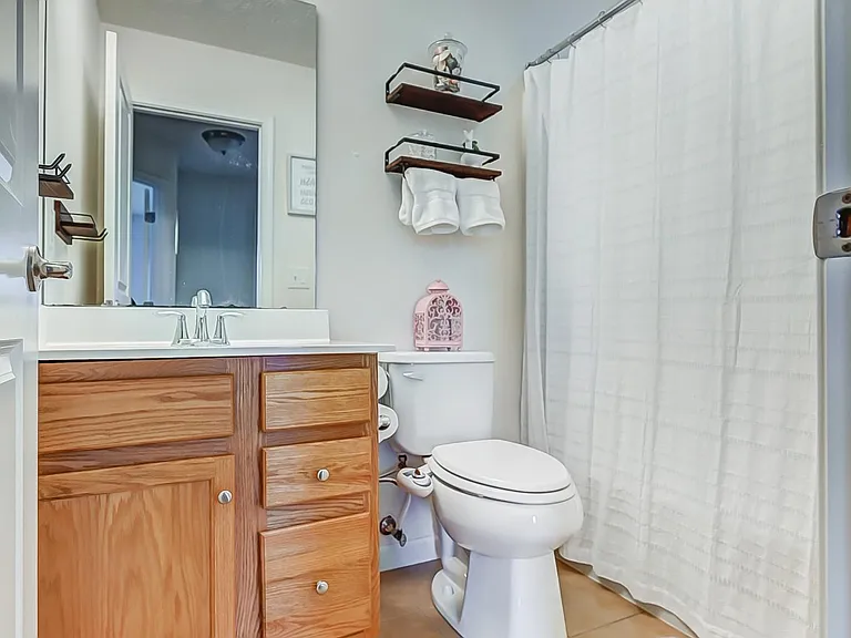 1404 Artesian Ln — Photo 42