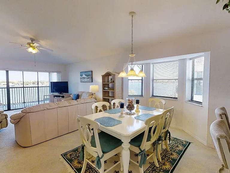 448 Bouchelle Dr #305 — Photo 11