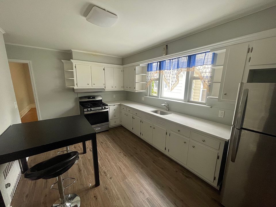 1st image of 217 Rich Ave APT 1