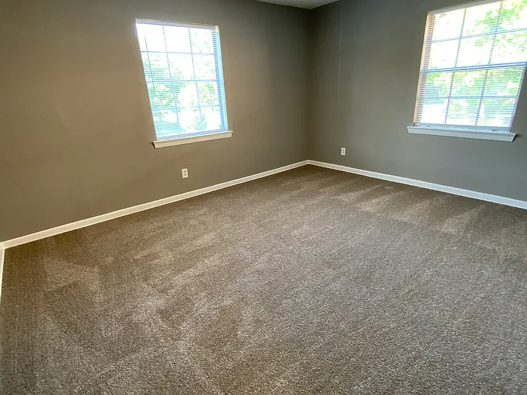 Cloverdale Estates — Photo 7