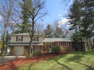 830 Jamaica Rd, Schenectady, NY 12309