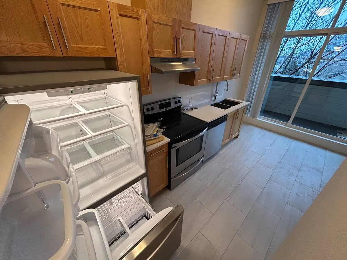 1 bed, 550 sqft, $2,050 — Photo 2