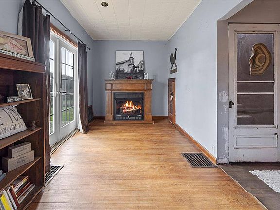 5th image of 4644 Montrose Tpke