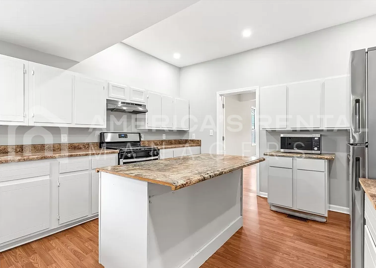 Cute Home for Rent in Tuscaloosa!! Available to View Now! — Photo 4