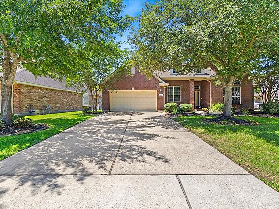 2nd image of 24923 Pikecrest Dr