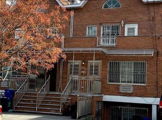 18320 Booth Memorial Ave, Flushing, NY 11365