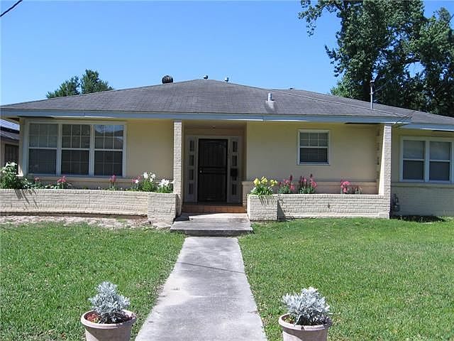 1st image of 1711 King Dr