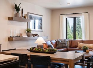 700 Village Dr #302, Donnelly, ID 83615