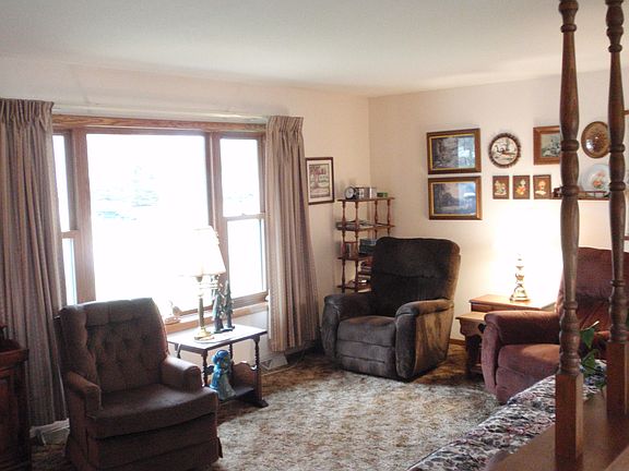 5th image of 504 N Votech Dr
