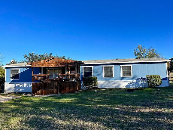 2nd image of 203 Julia Dr
