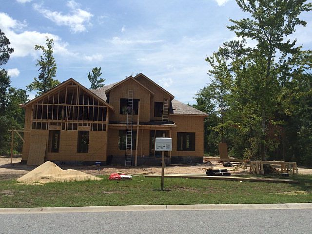 1st image of 118 Belmont Cir