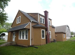 1511 4th St, Fulton, IL 61252