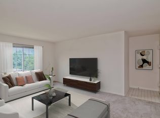 1265 Elden St #57-302, Herndon, VA 20170