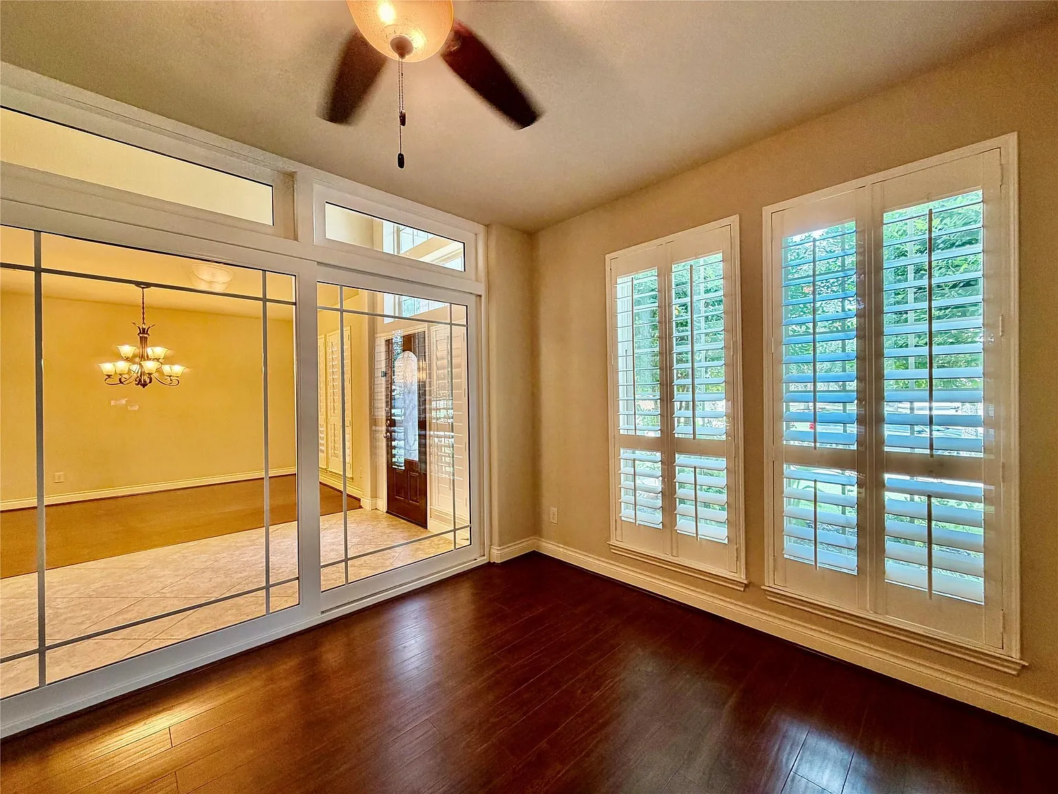 4 bed, 3.5 bath, 3490 sqft, $3,500 — Photo 3