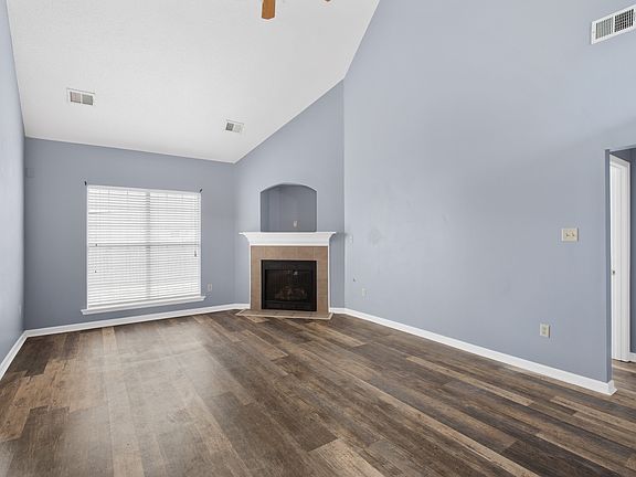 4th image of 12788 Fox Bend Ln